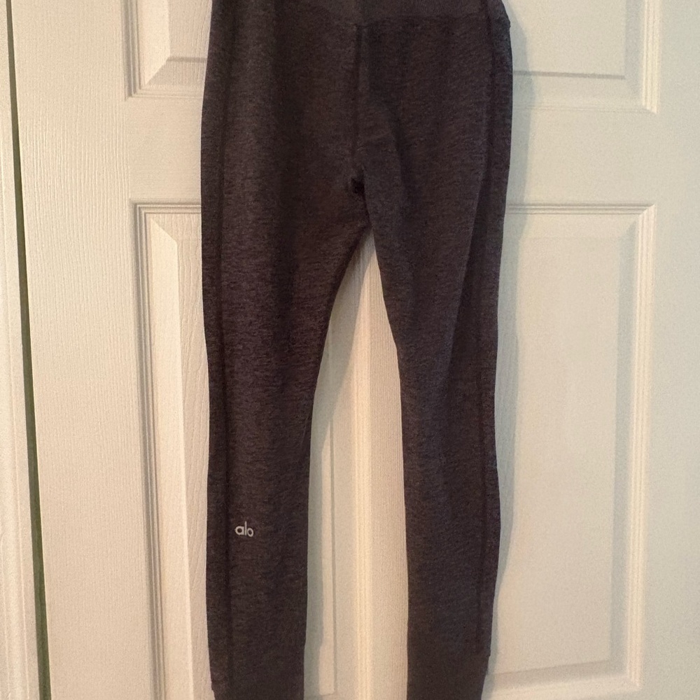 ALO Yoga Charcoal Leggings